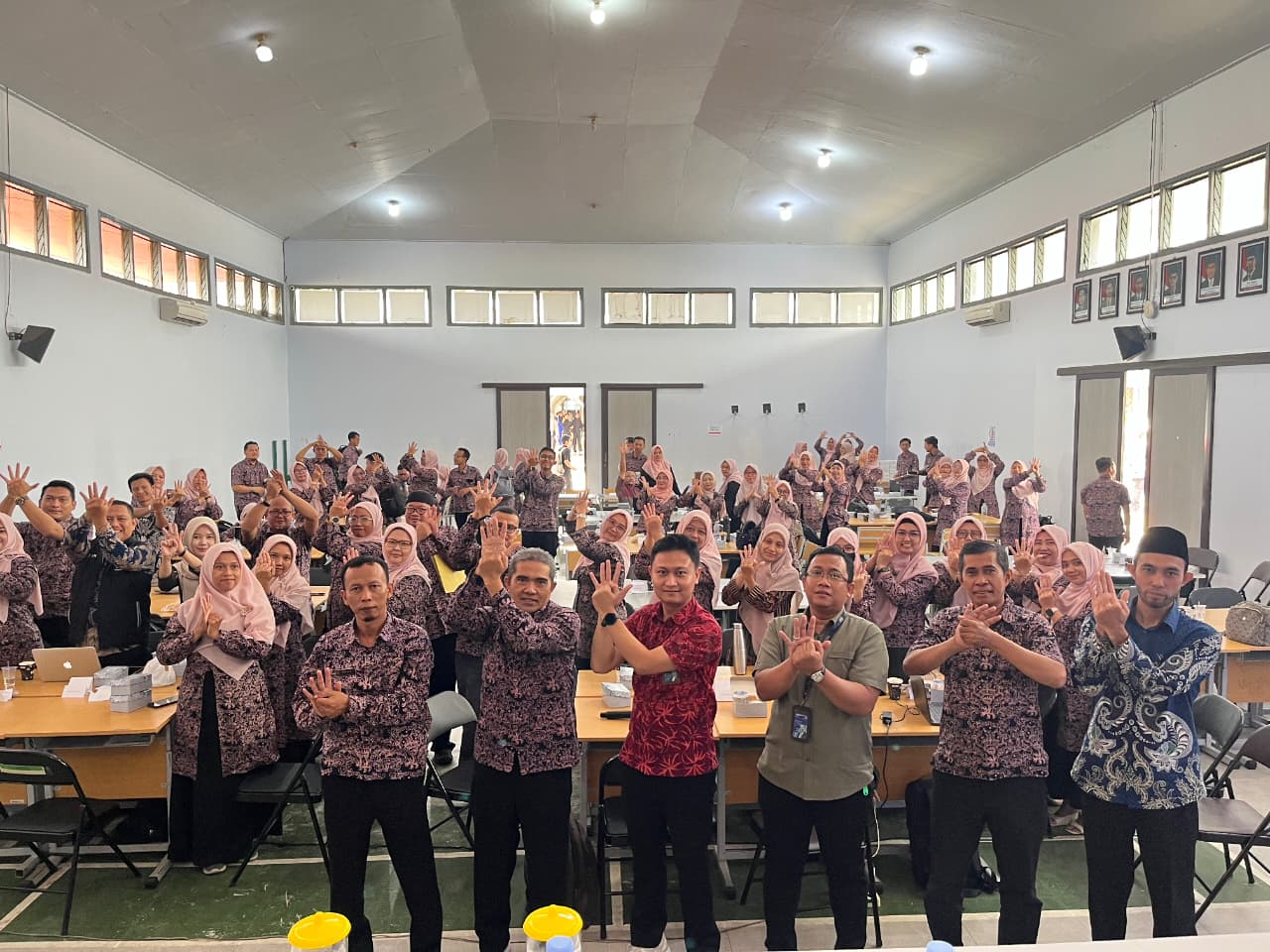 Telkom Dukung SMKN 5 Kuningan dalam Peningkatan Kompetensi Digital