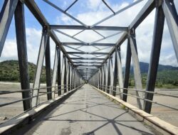 Mengenal Jembatan Rangka Baja (Steel Truss Bridge): Keunggulan Struktural dan Efisiensi Bentang Panjang