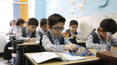 Tuntutlah Ilmu Sampai ke Iran