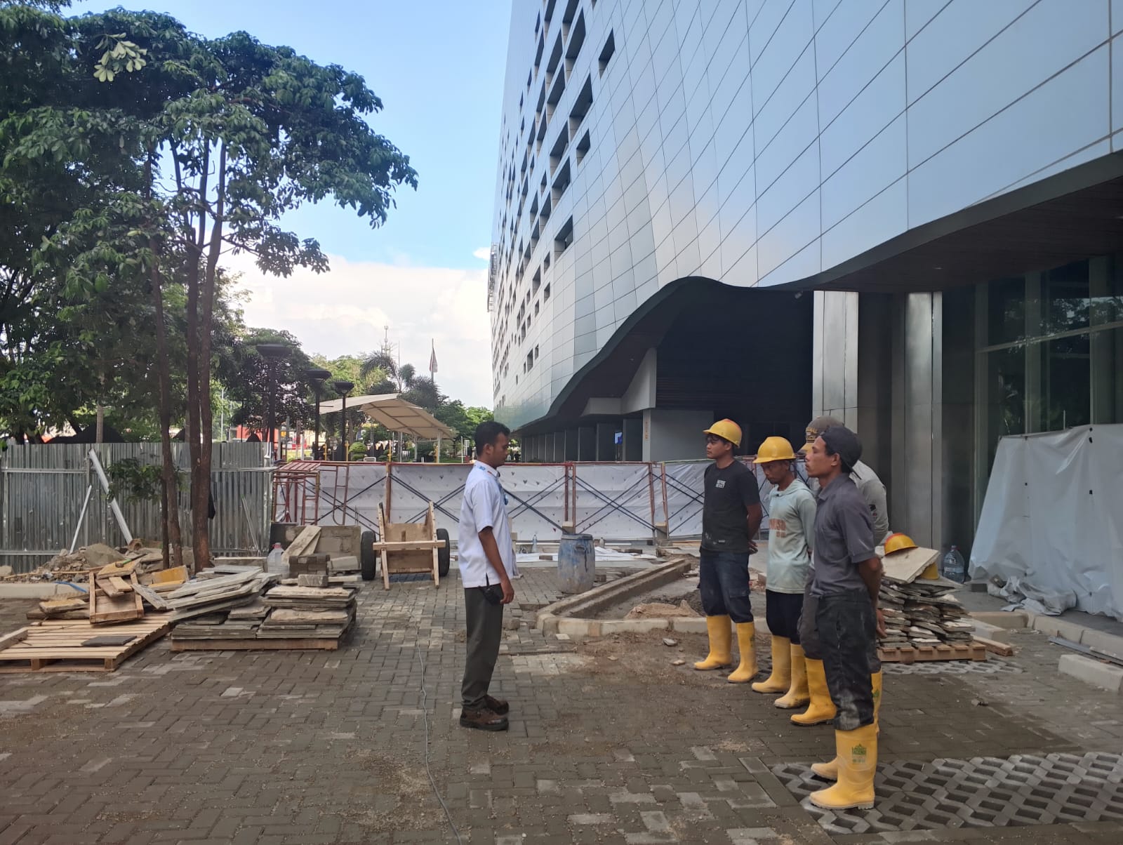 Upaya PT Menara Maritim Indonesia Mewujudkan Ekosistem Kerja Aman Produktif