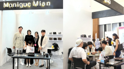 Tak Perlu Makeup Tebal, Monique Mian Ungkap Rahasia Kulit Glowing di Indonesia Women Festival 2026