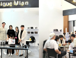 Tak Perlu Makeup Tebal, Monique Mian Ungkap Rahasia Kulit Glowing di Indonesia Women Festival 2026