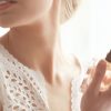 5 Rekomendasi Wangi Parfum Wanita untuk Berbagai Suasana