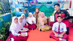 Mahasiswa KKN-T Unhas Hadirkan Pojok Literasi Digital di Desa Marannu melalui Sinkronisasi E-Pusda Berbasis QR Code